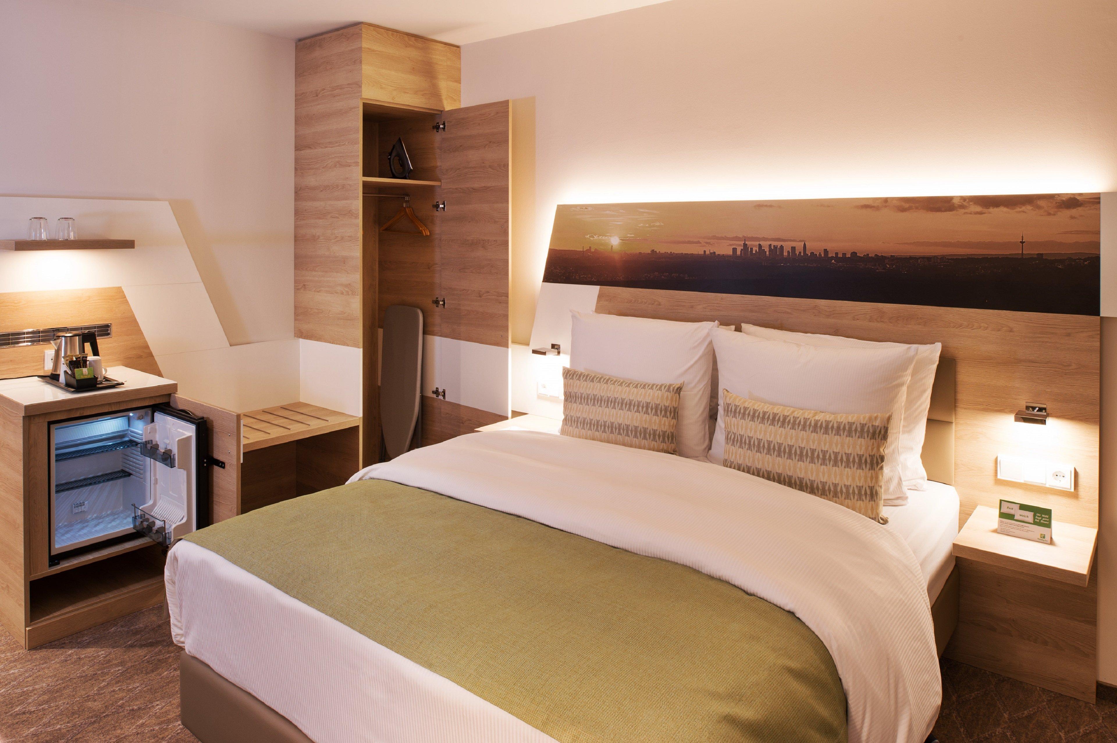 Holiday Inn Frankfurt Airport By Ihg Hotel 4*