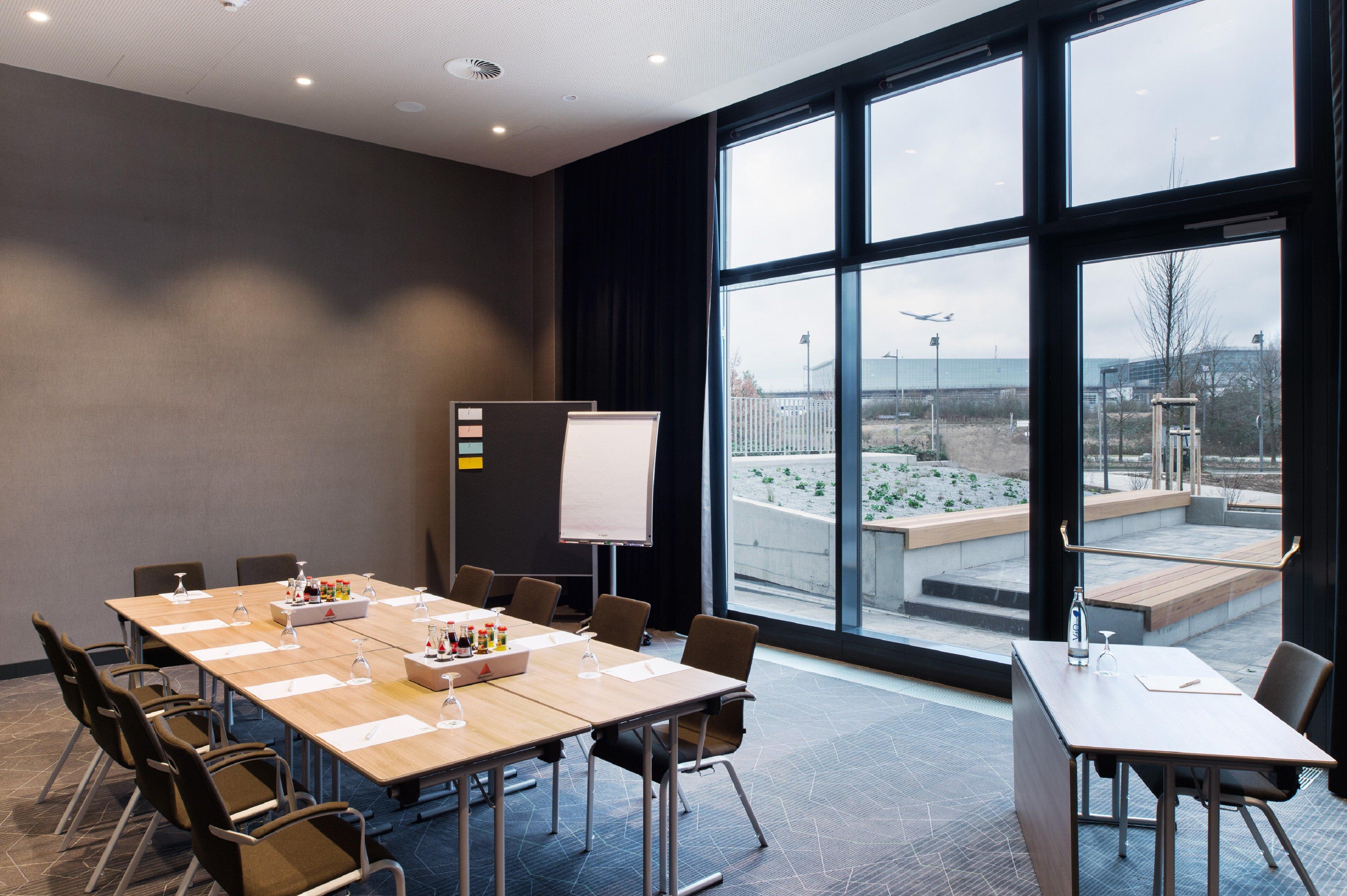 Holiday Inn Frankfurt Airport By Ihg Hotel
