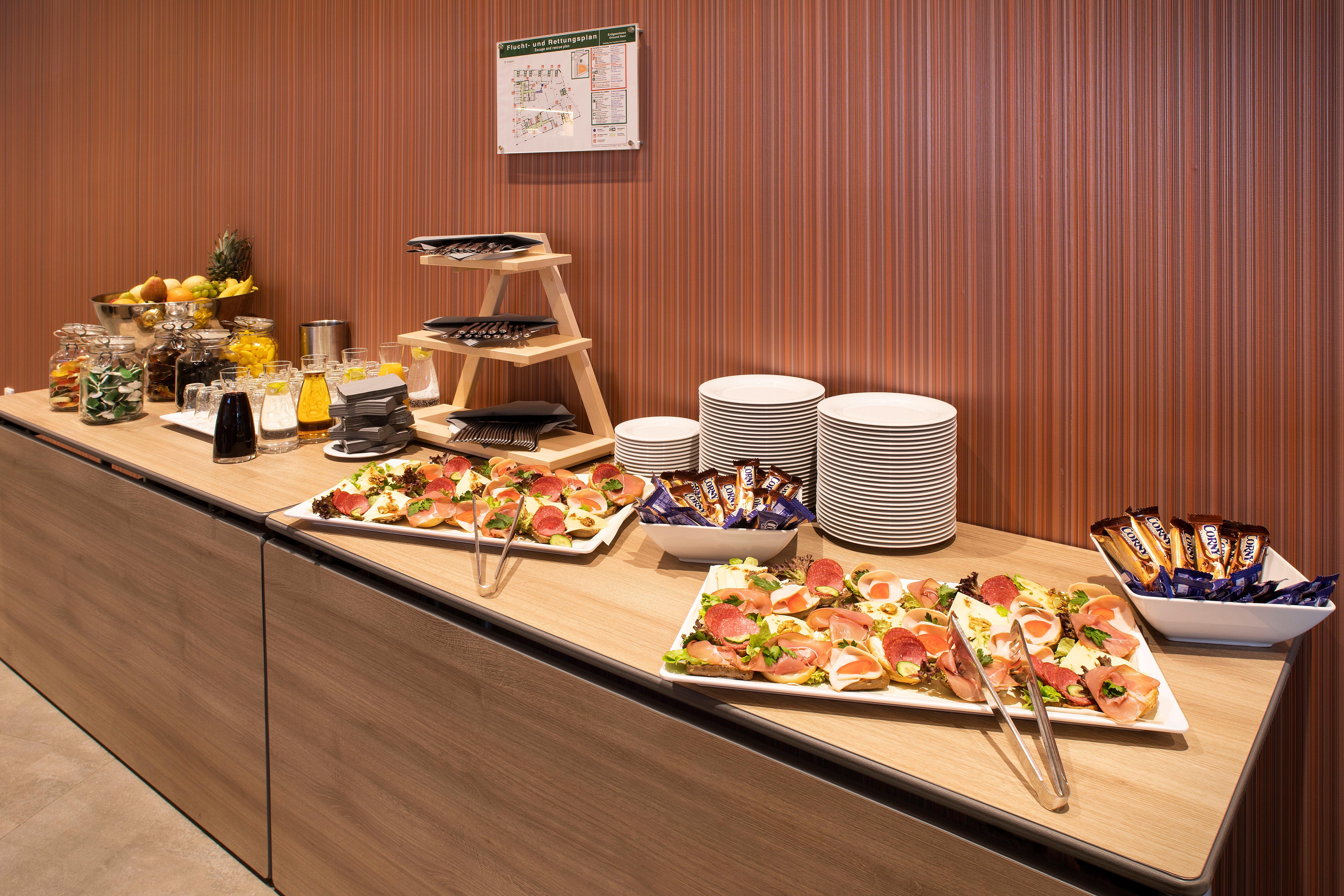 Holiday Inn Frankfurt Airport By Ihg Hotel