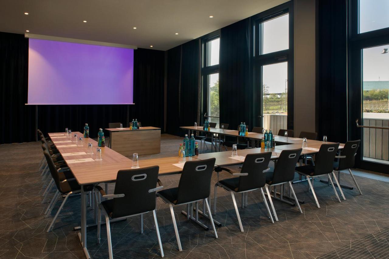 Hotel Holiday Inn Frankfurt Airport By Ihg